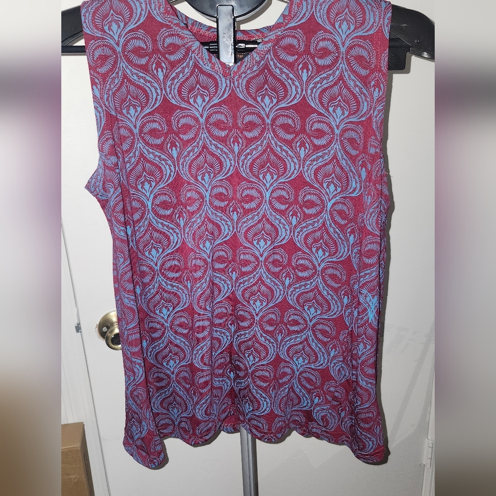 lunieva Red and Blue Patterned Tank Top